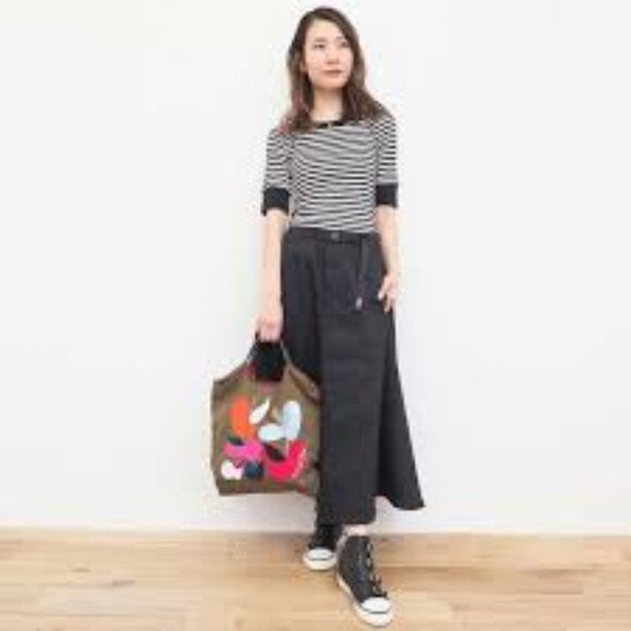 Ball&Chain Nylon Tote Bag - Picture 5 of 6